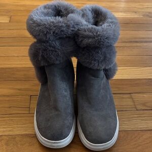 Cozy Gray Women's Winter Boots